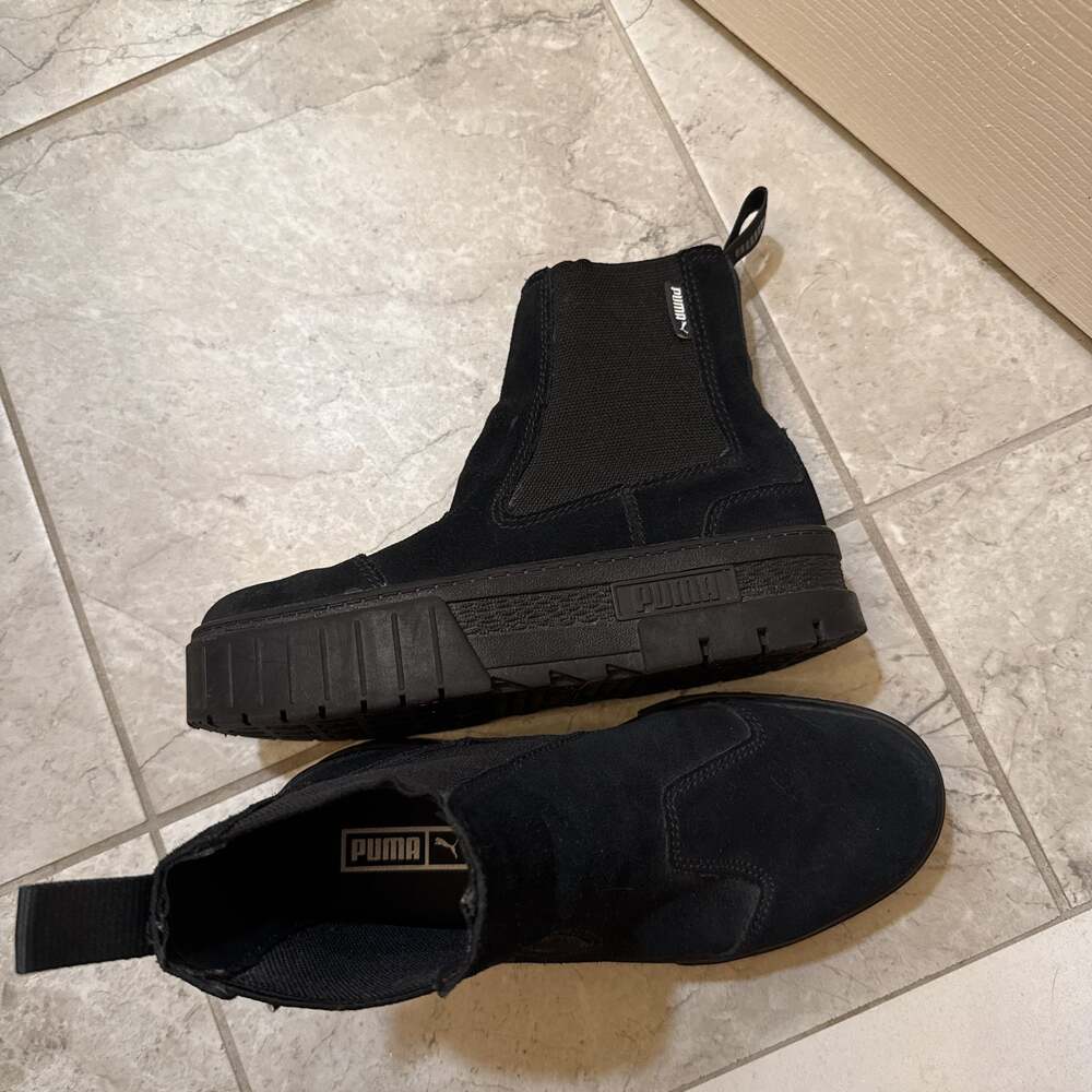 Puma Women's Mayze Suede Chelsea Boots